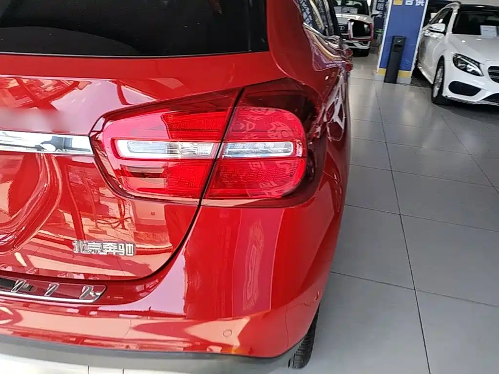 Mercedes-Benz GLA — миниатюра 8