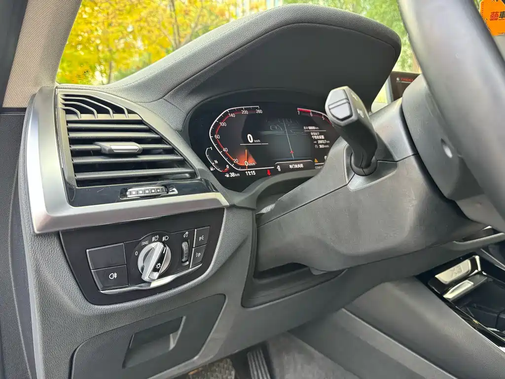 BMW X3 — миниатюра 16