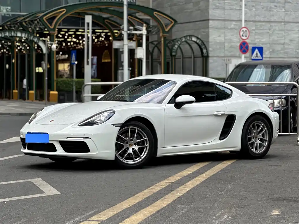 PORSCHE 718