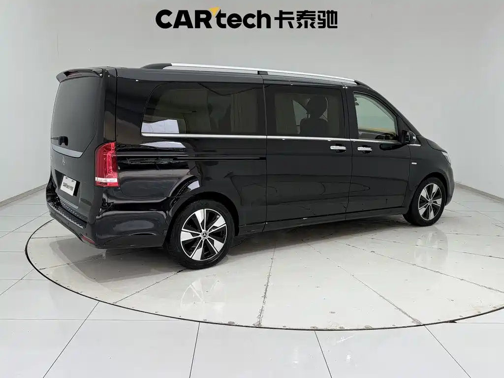 Mercedes-Benz V-Class — миниатюра 2