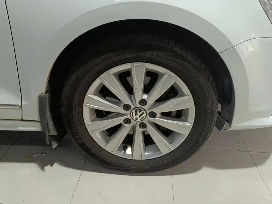 Volkswagen Sagitar — миниатюра 6