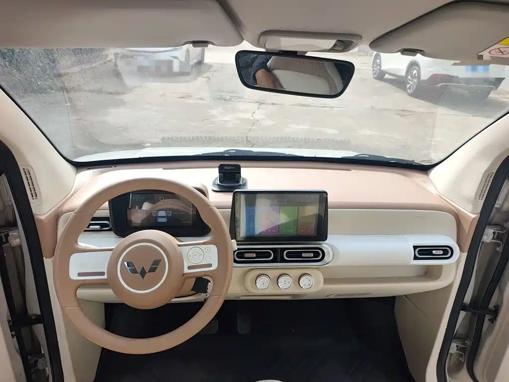 Wuling MINIEV — миниатюра 10