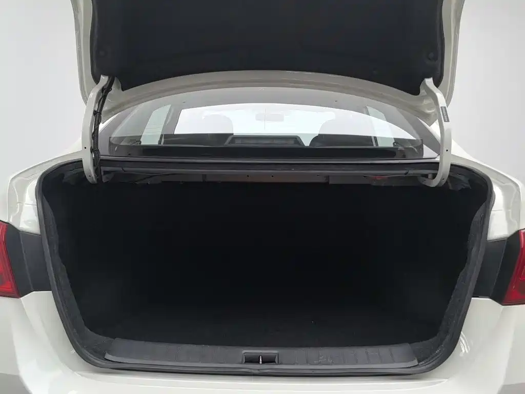 Nissan Sylphy — миниатюра 16