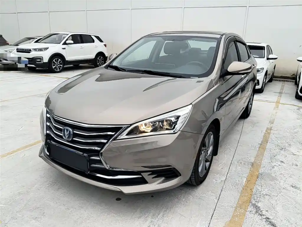 Купить Changan Eado DT
