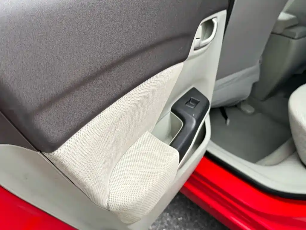 Honda Civic — миниатюра 8