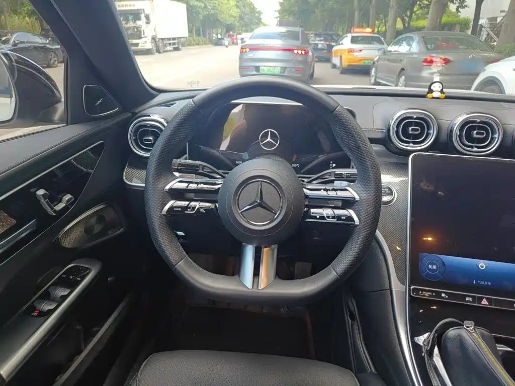 Mercedes-Benz C-Class — миниатюра 3