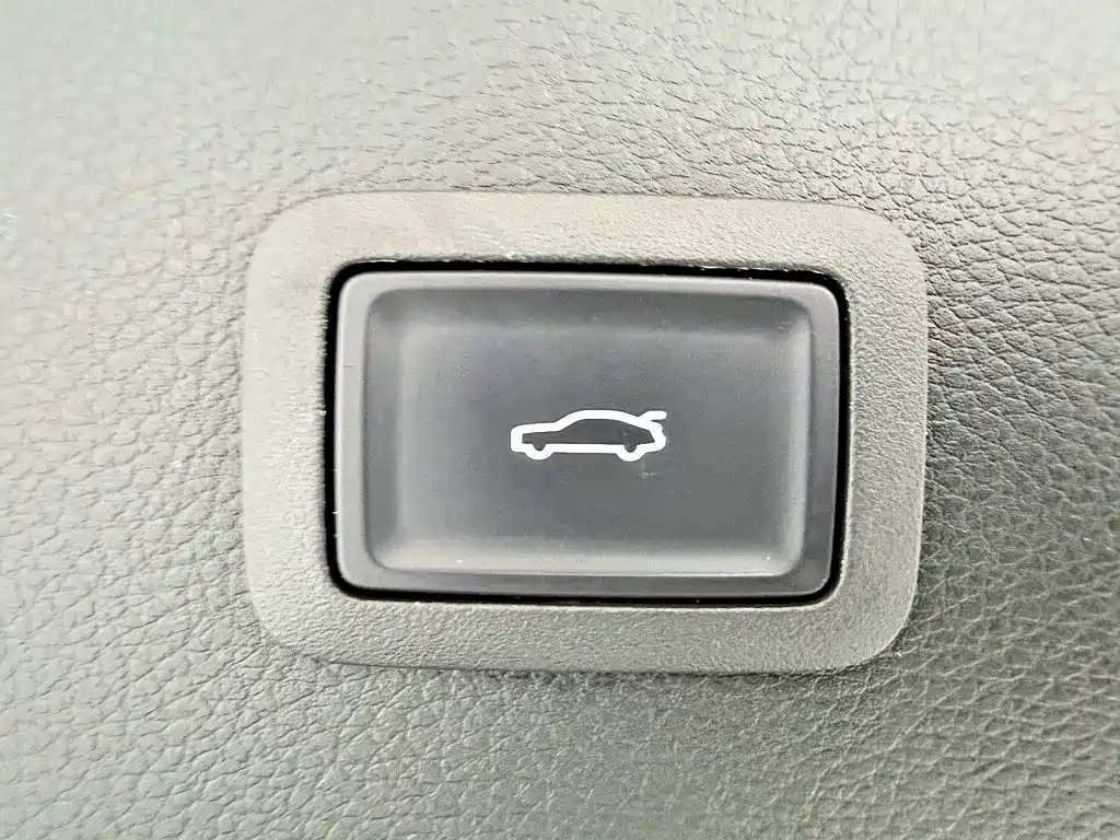 Hongqi Hongqi H6 — миниатюра 29