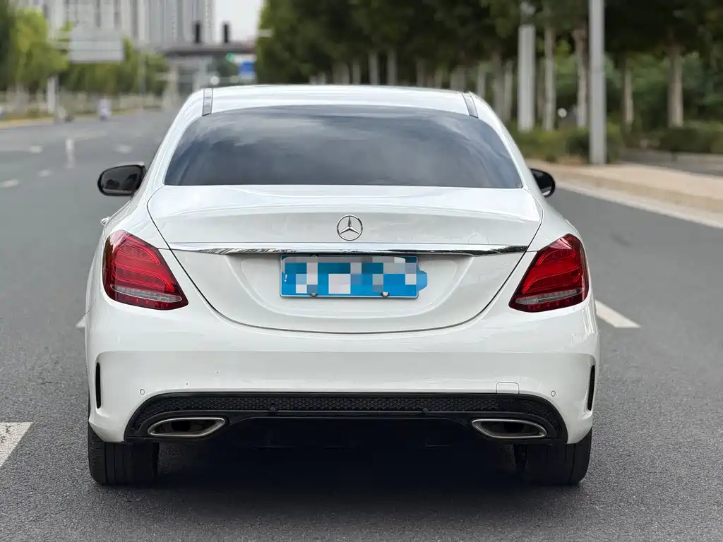 Mercedes-Benz C-Class — миниатюра 5