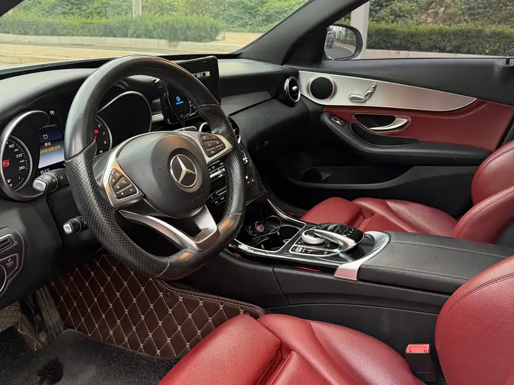 Mercedes-Benz C-Class — миниатюра 7