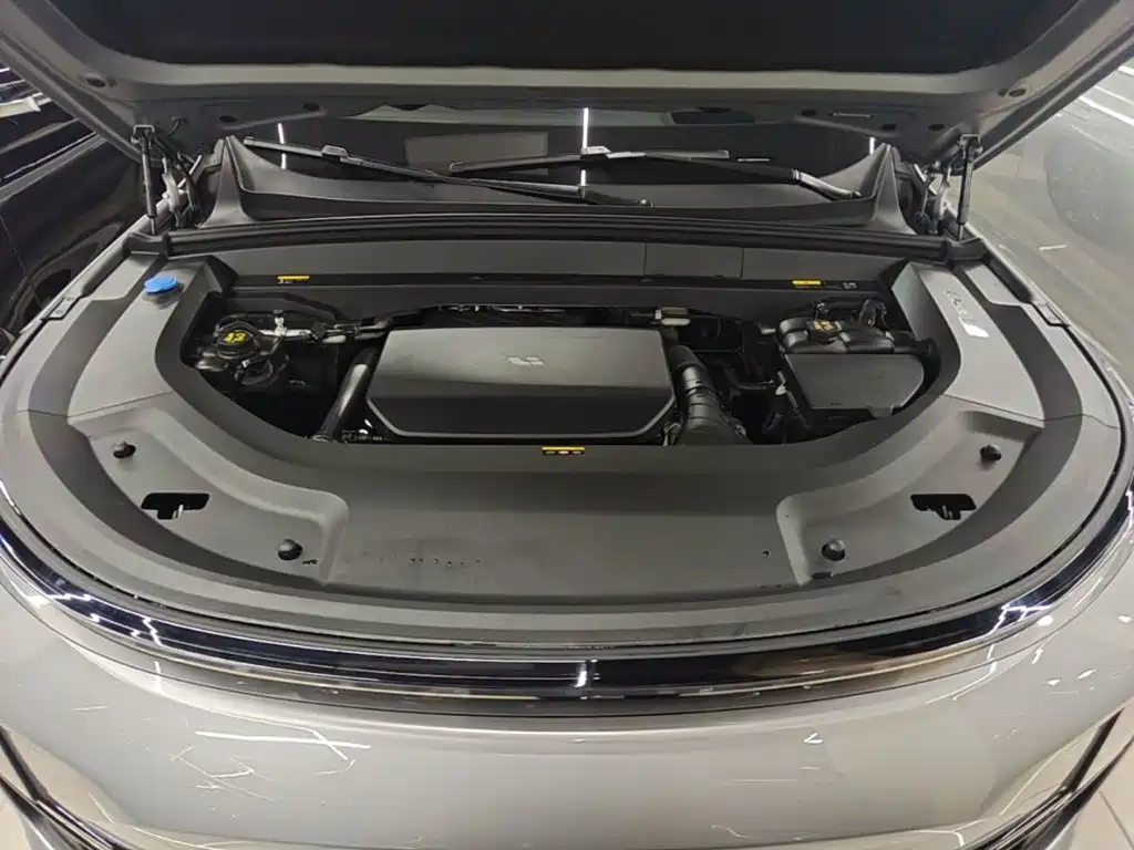 Li Auto Li L8 — миниатюра 20