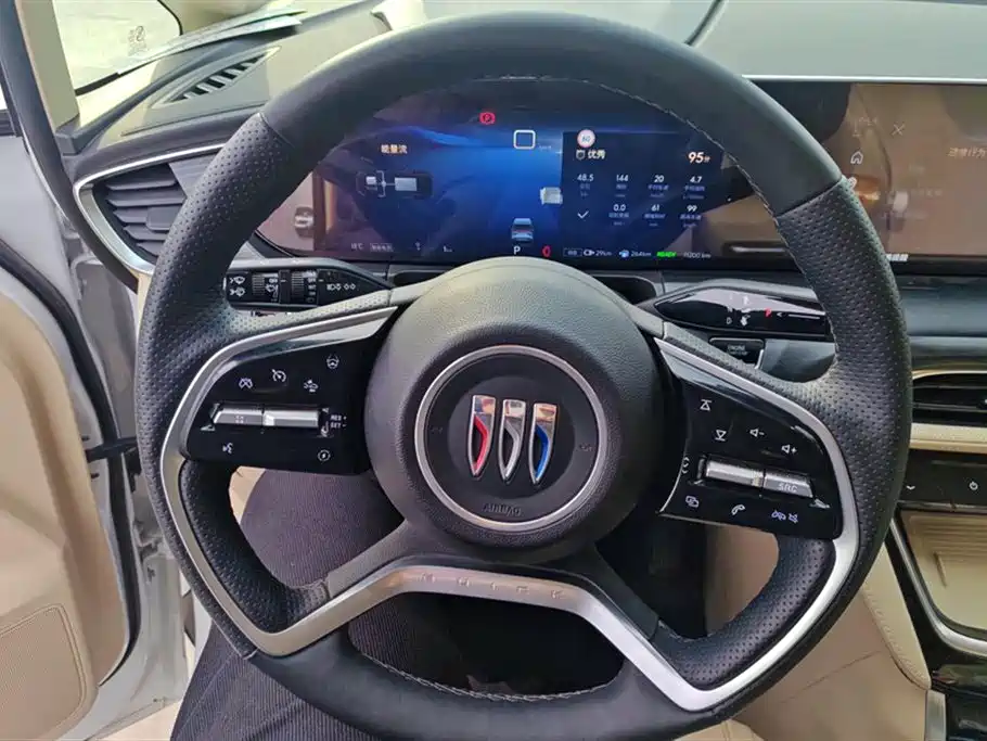 BUICK GL8 NEW ENERGY