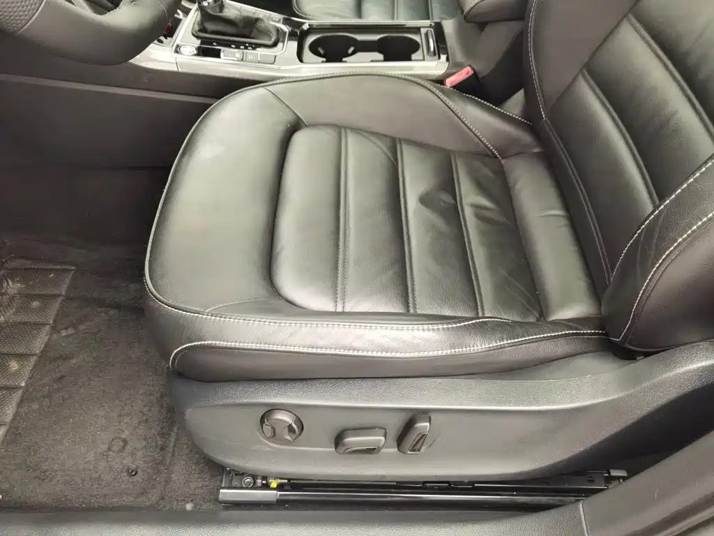Volkswagen Passat — миниатюра 20