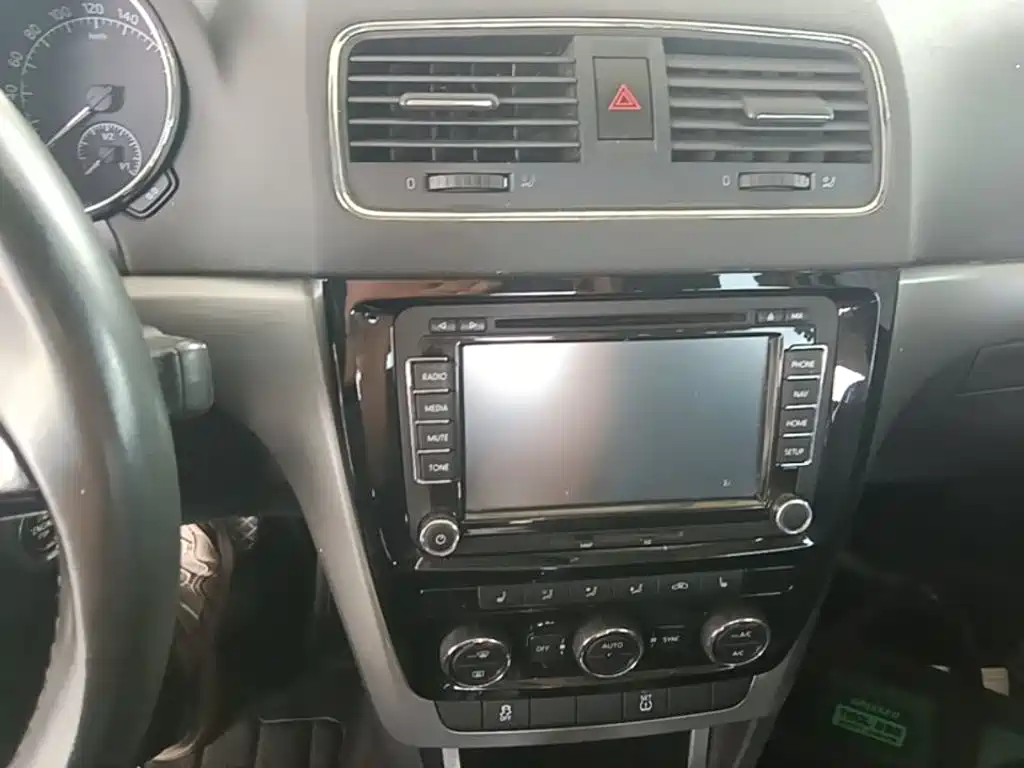 Skoda Yeti — миниатюра 13