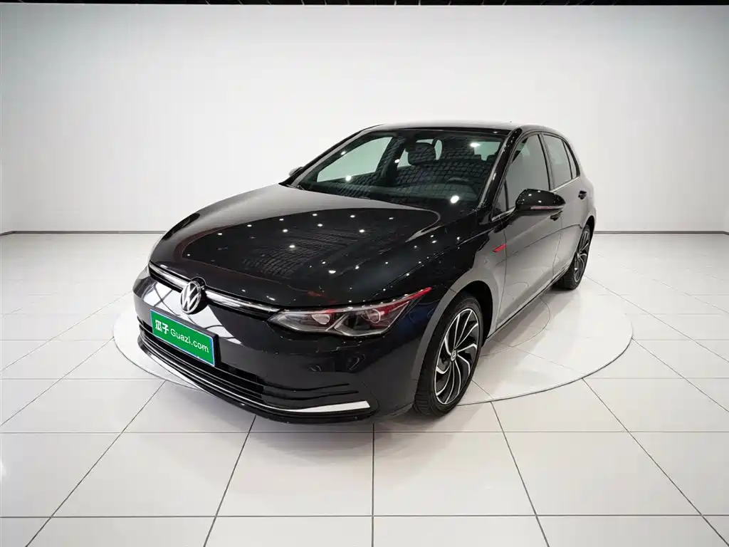 Volkswagen Golf 2021