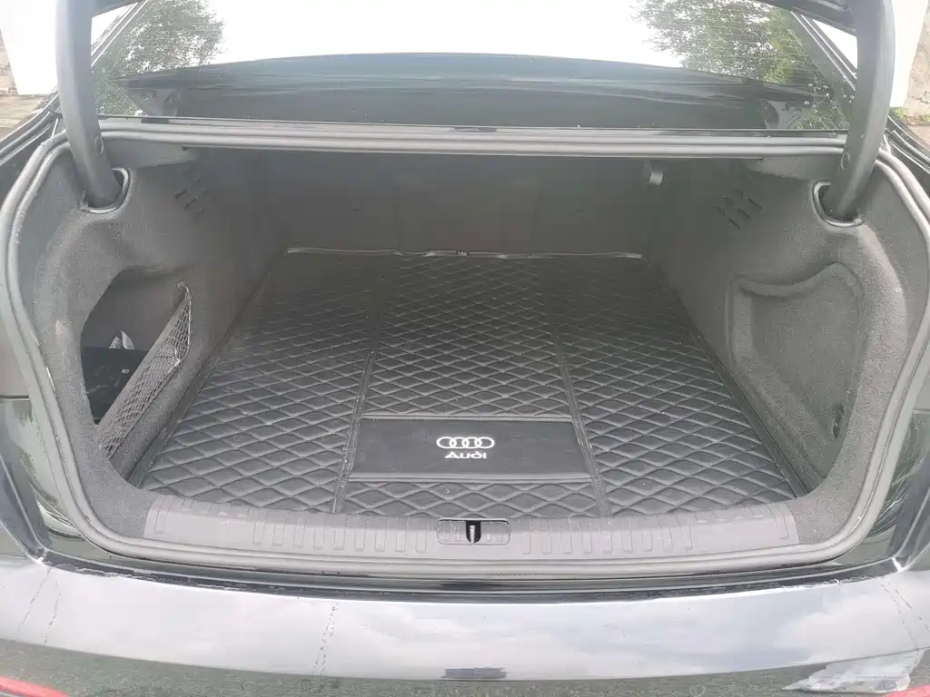 Audi A6L — миниатюра 9
