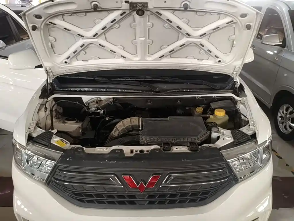 Wuling Hongguang V — миниатюра 20