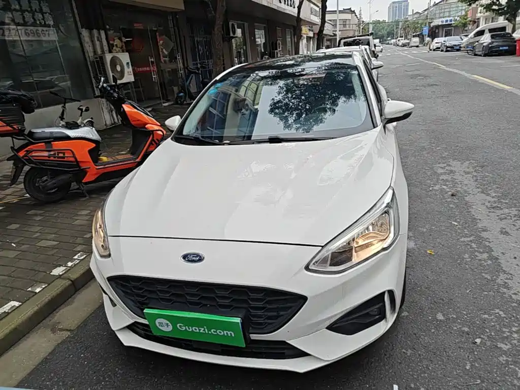 Ford Focus — миниатюра 3