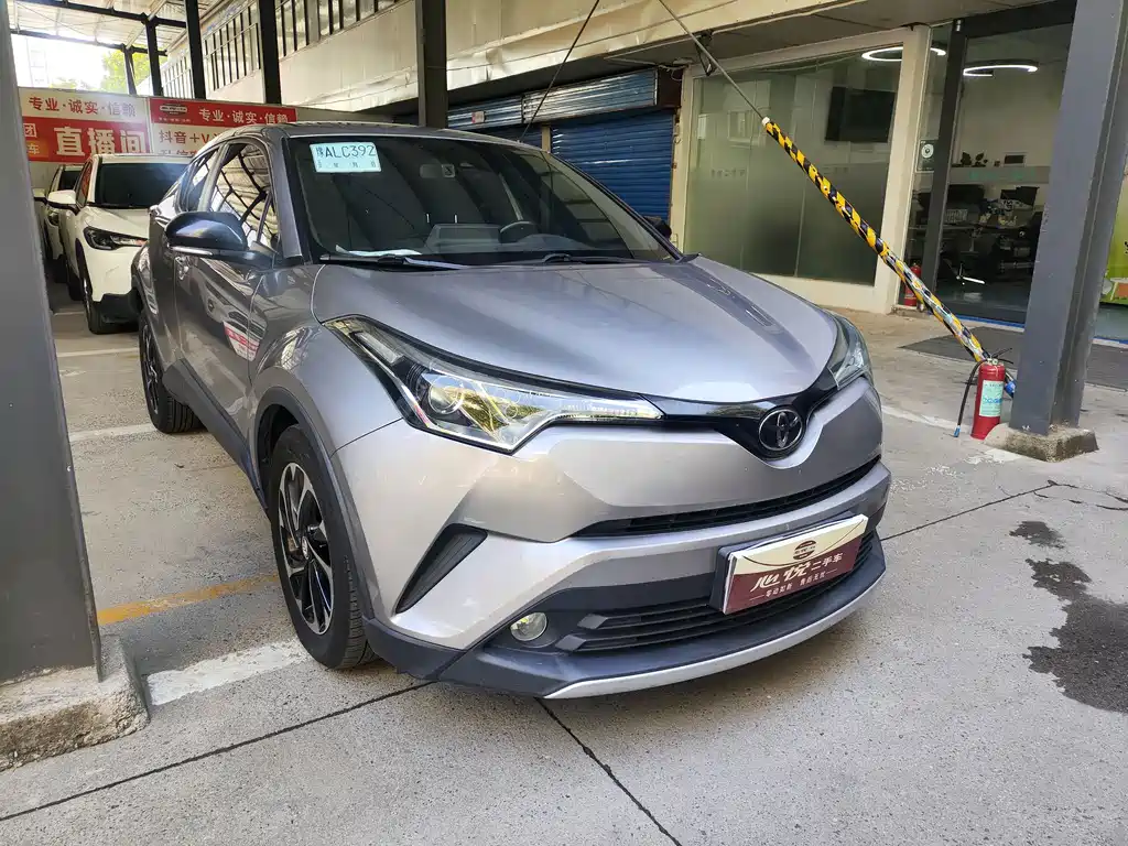 Toyota IZOA — миниатюра 3