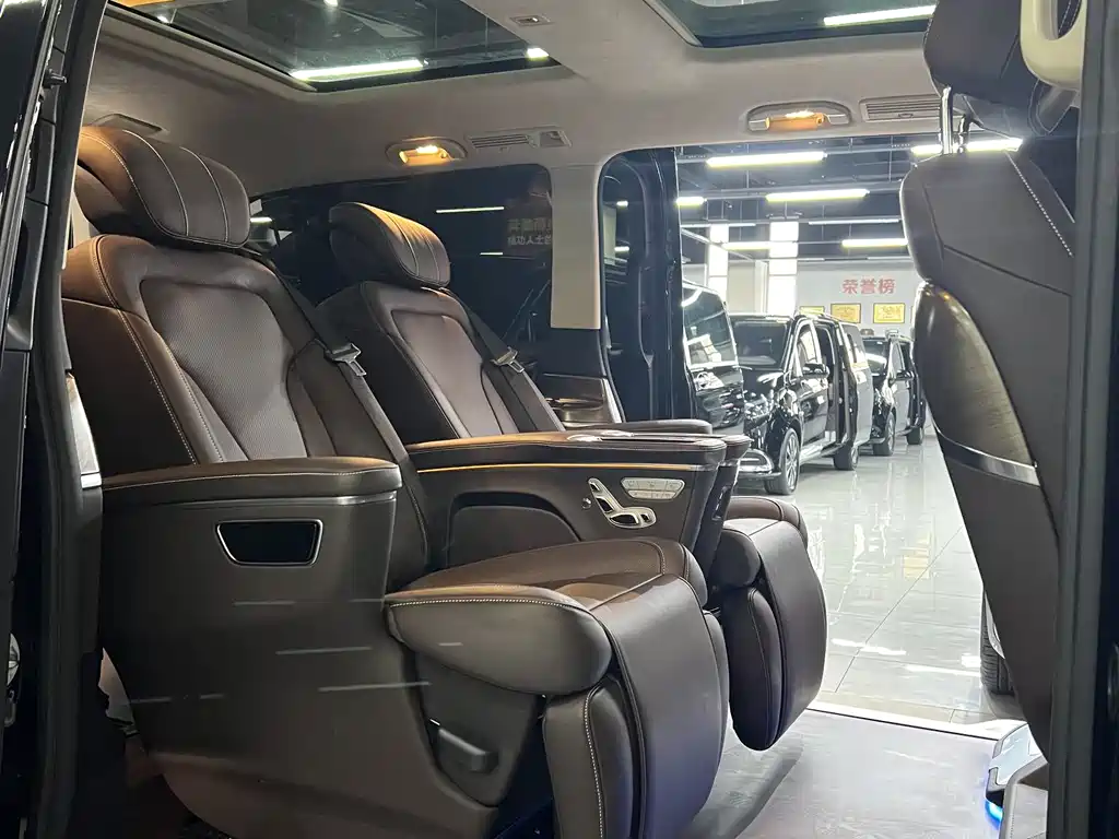 MERCEDES-BENZ V CLASS