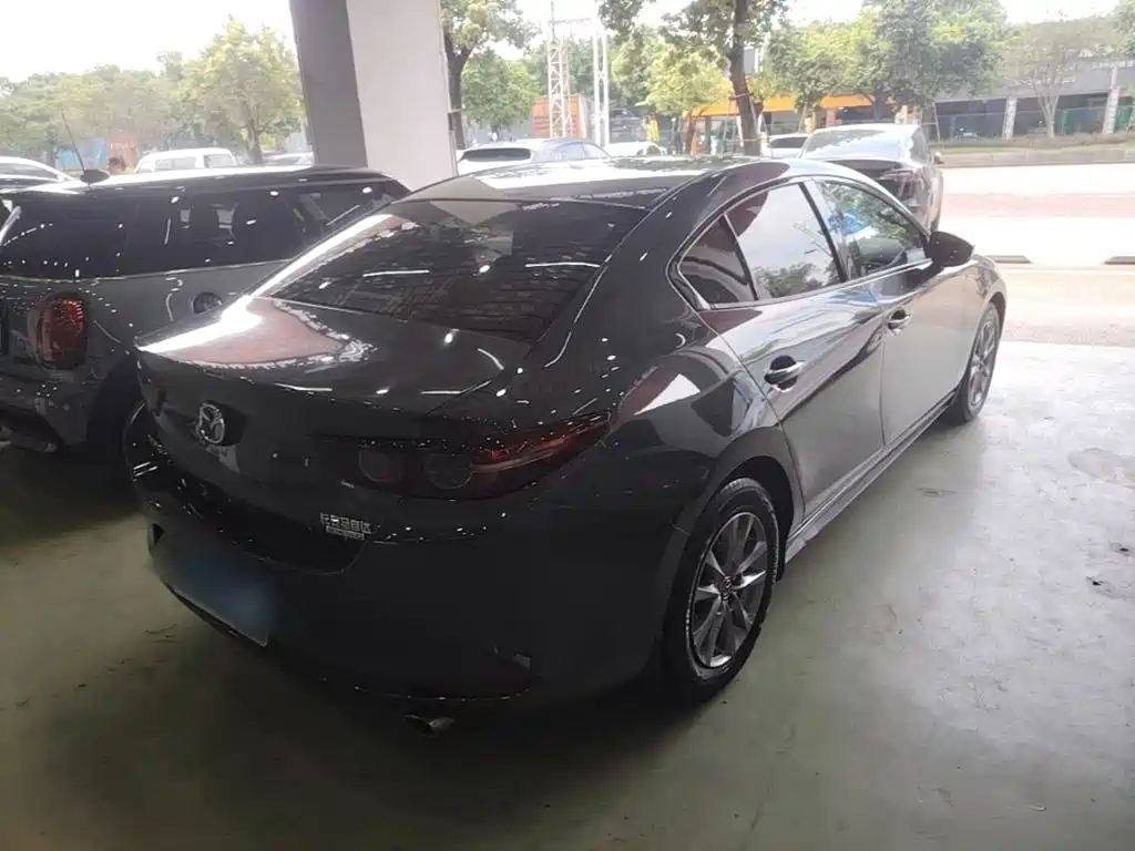 Mazda 3 Axela — миниатюра 7