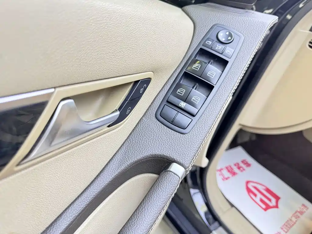 Mercedes-Benz R-Class — миниатюра 9