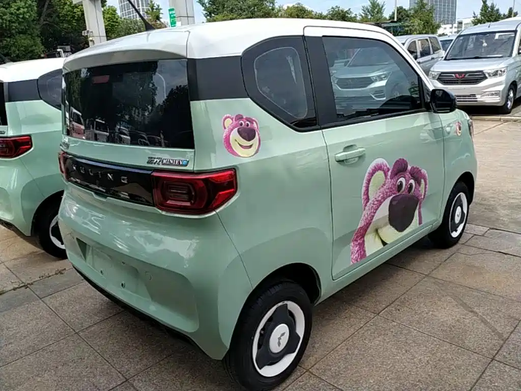 Wuling MINIEV — миниатюра 7