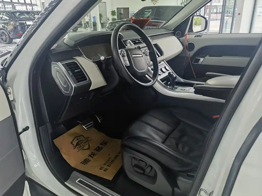 Land Rover Range Rover Sport 2015 3.0 SDV6 HSE DYNAMIC