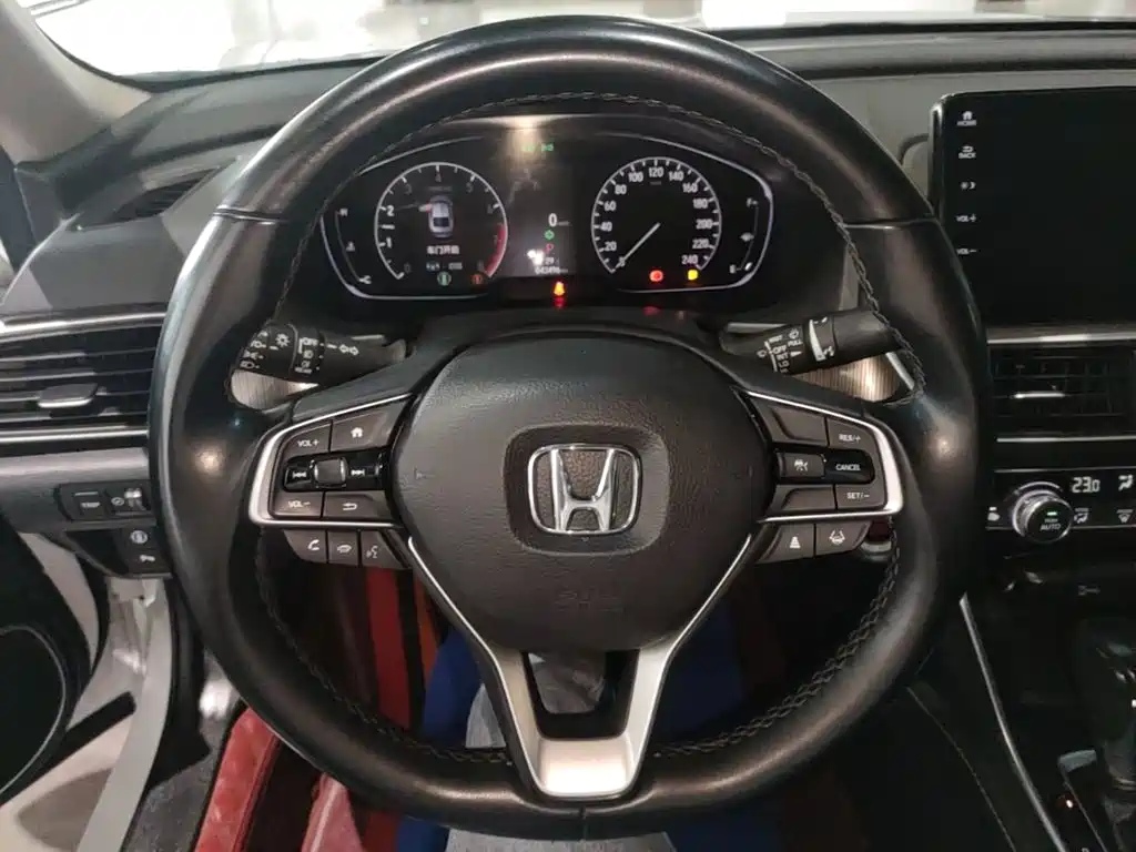 Honda Accord — миниатюра 11