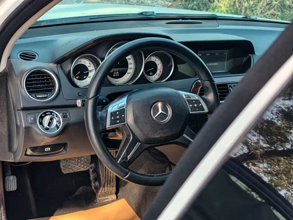 Mercedes-Benz C-Class — миниатюра 20