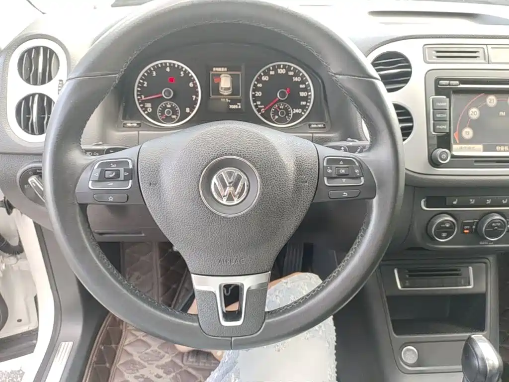 Volkswagen Tiguan — миниатюра 11