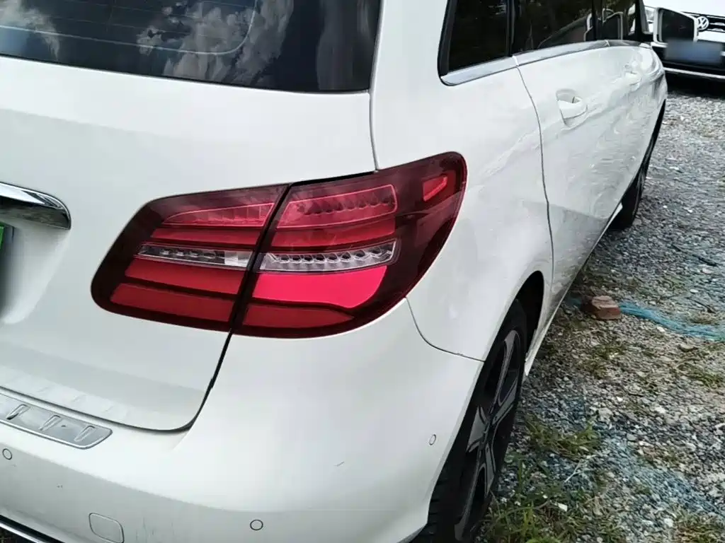 Mercedes-Benz B-Class — миниатюра 8