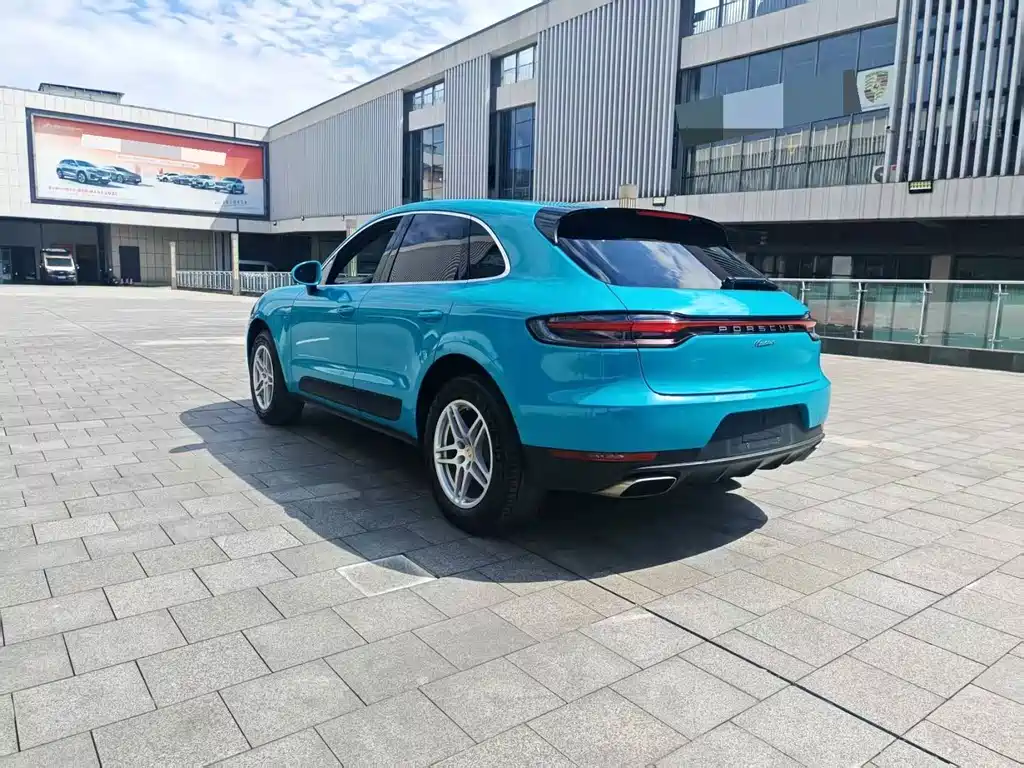 Porsche Macan — миниатюра 9