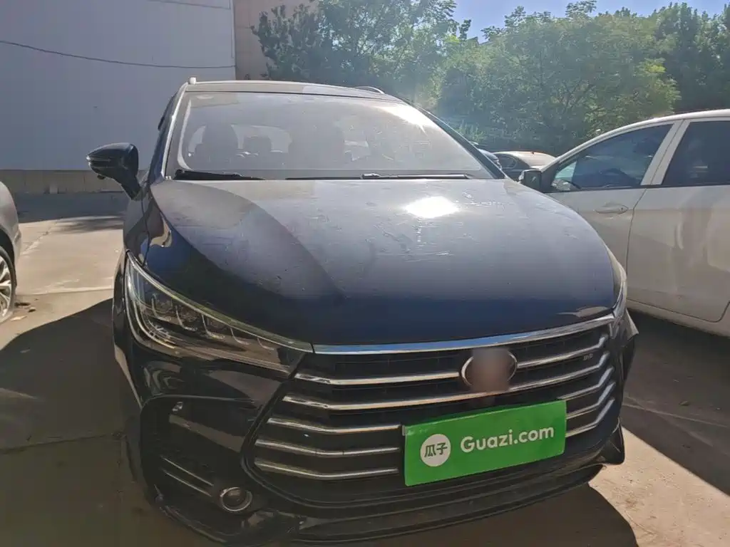 BYD MAX — миниатюра 3