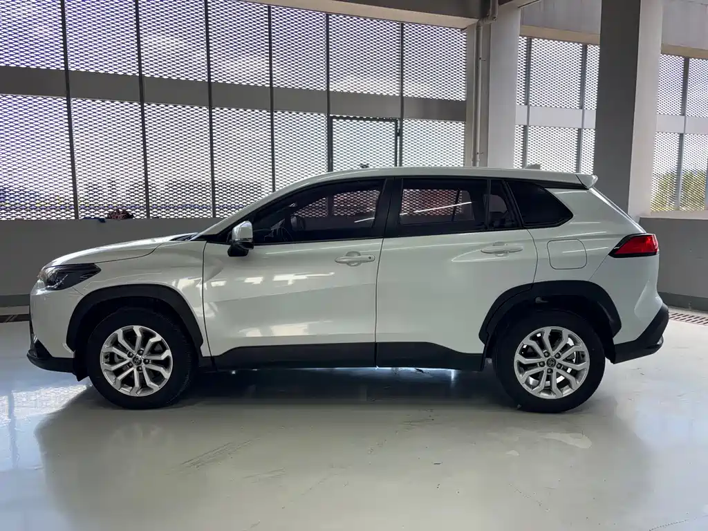 Toyota Frontlander — миниатюра 12