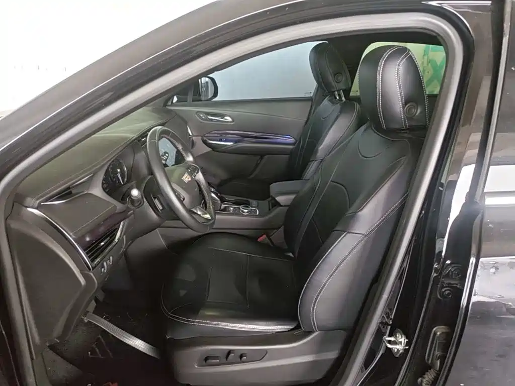 Cadillac XT4 — миниатюра 15