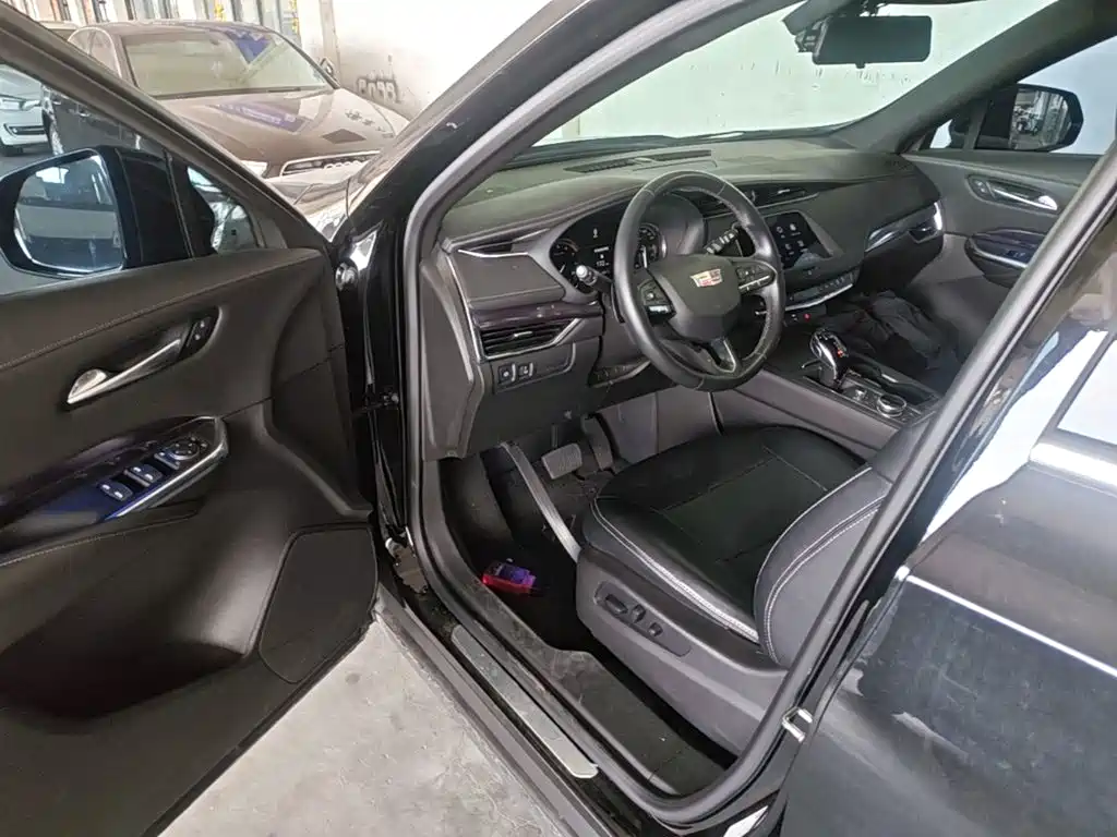 Cadillac XT4 — миниатюра 16