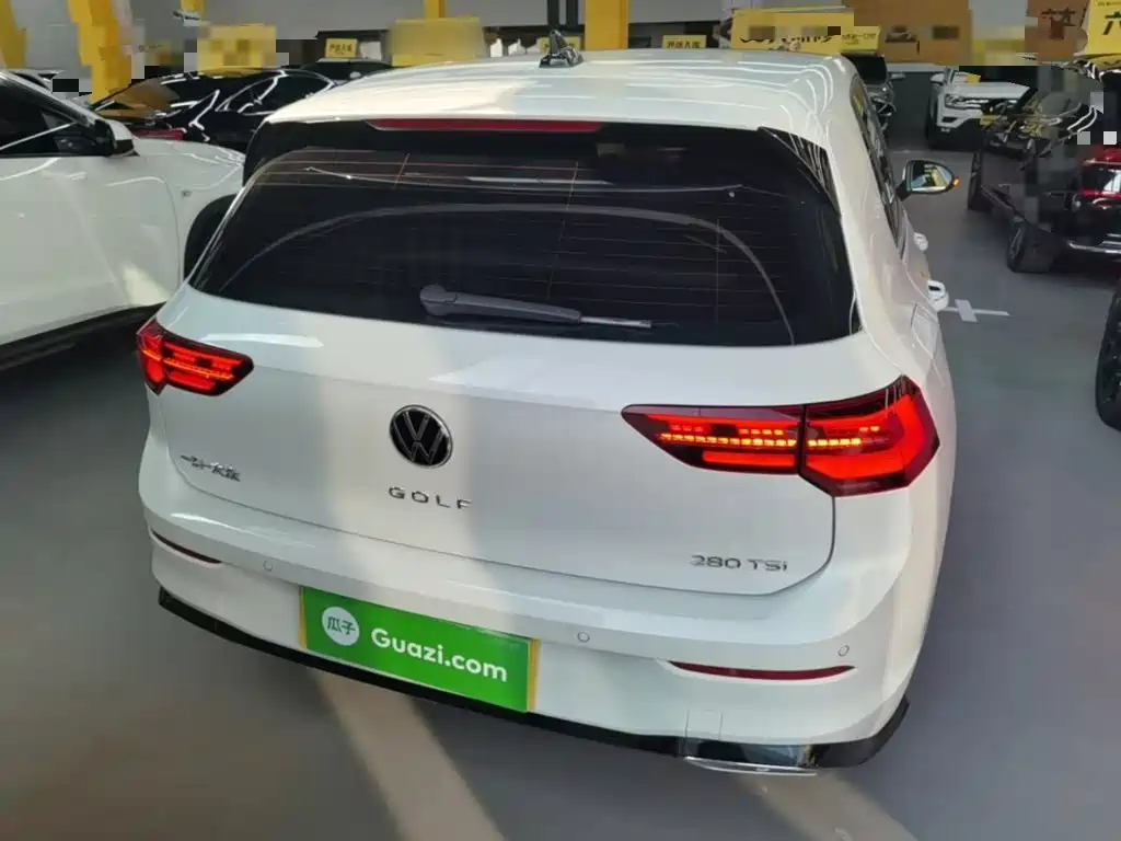 Volkswagen Golf 2021 280TSI DSG 30