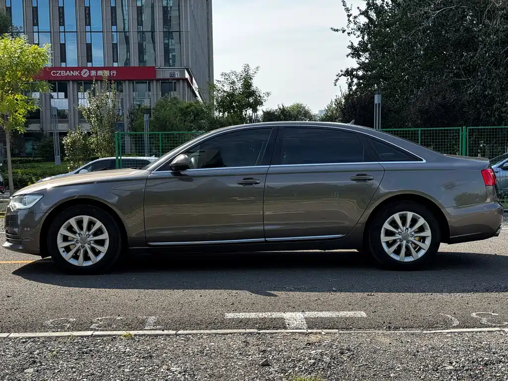 Audi A6L — миниатюра 8