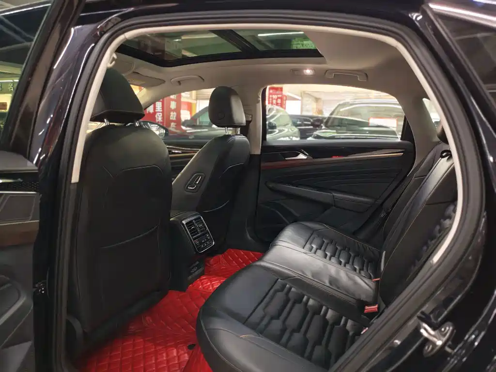 Volkswagen Passat — миниатюра 11
