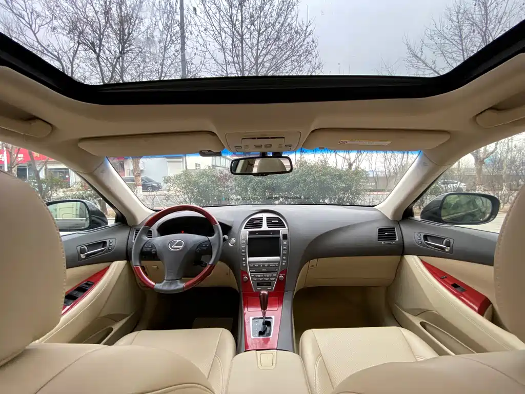 Lexus ES — миниатюра 7