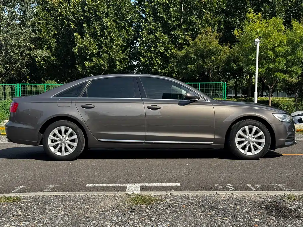 Audi A6L — миниатюра 4