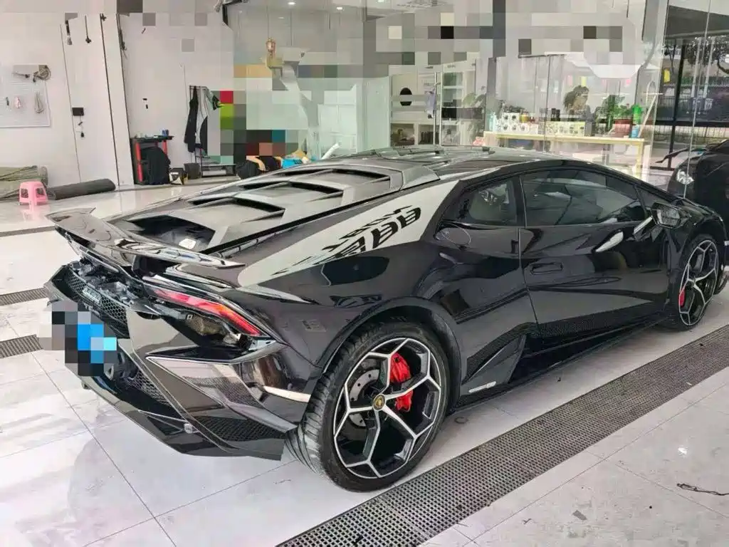 Lamborghini Huracán — миниатюра 2
