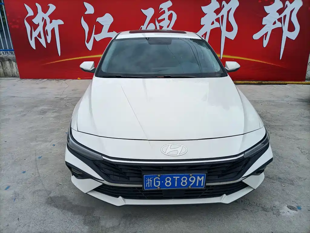 Hyundai Elantra — миниатюра 4