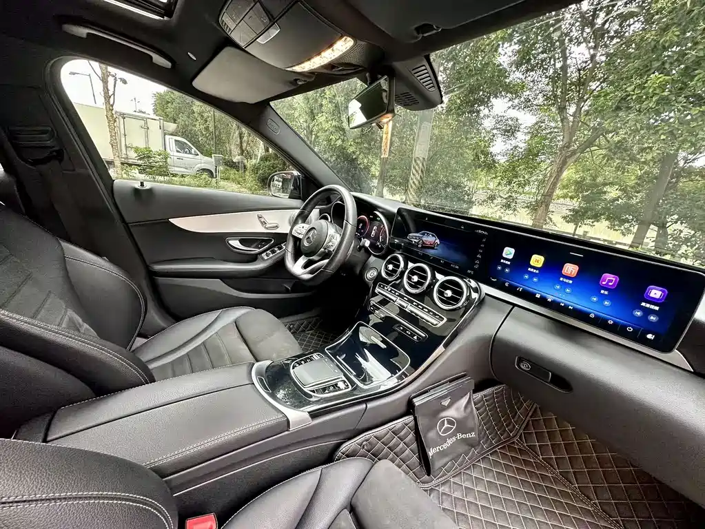 Mercedes-Benz C-Class — миниатюра 6