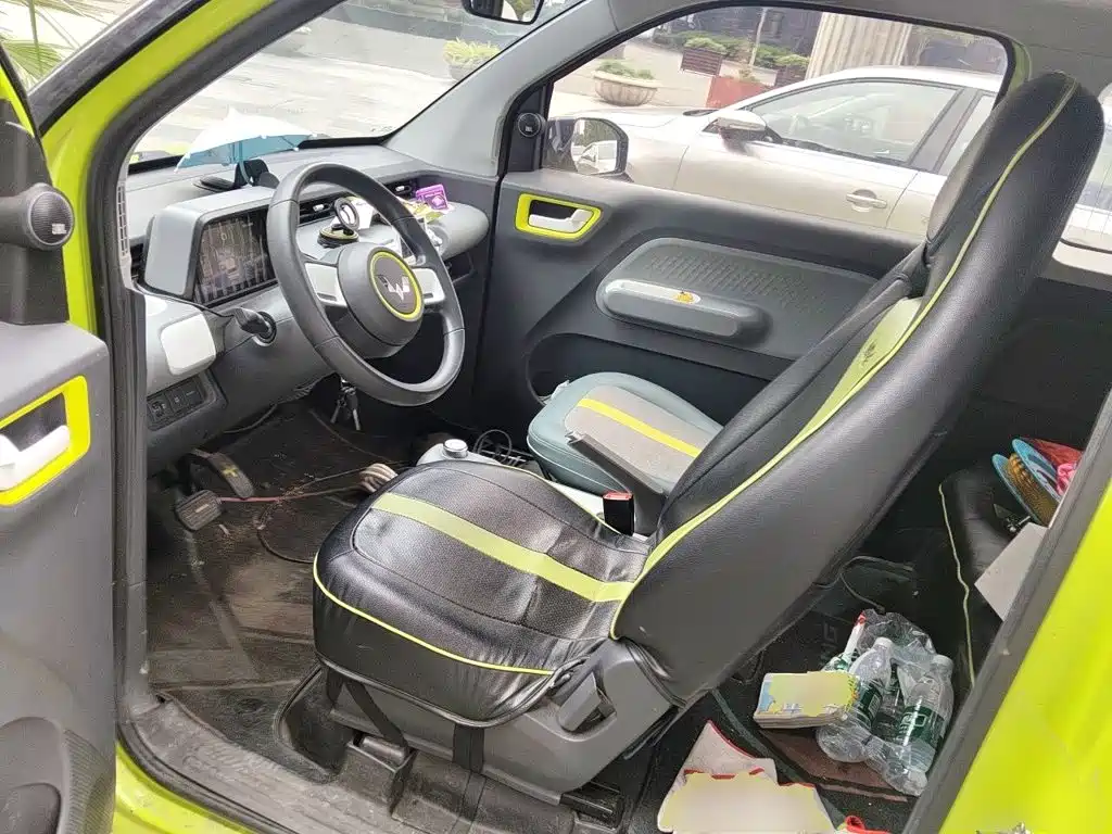 Wuling MINIEV — миниатюра 11