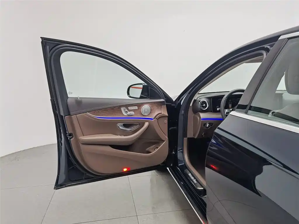 Mercedes-Benz E-Class E 2023 E 300 L Luxury