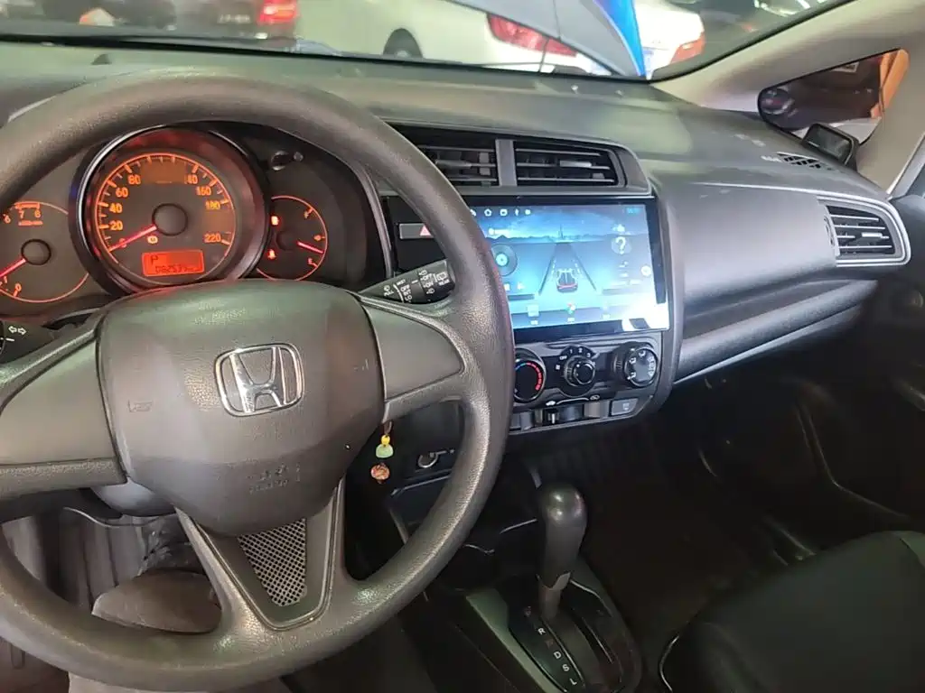 Honda Fit — миниатюра 10