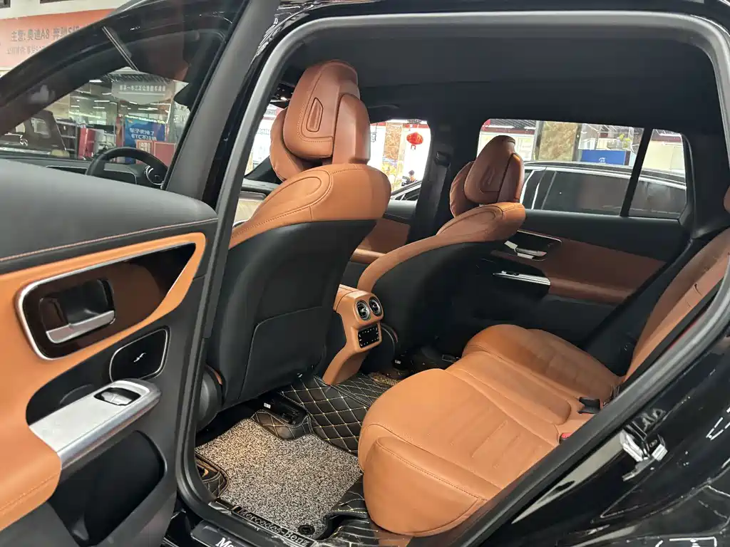 Mercedes-Benz GLC — миниатюра 8