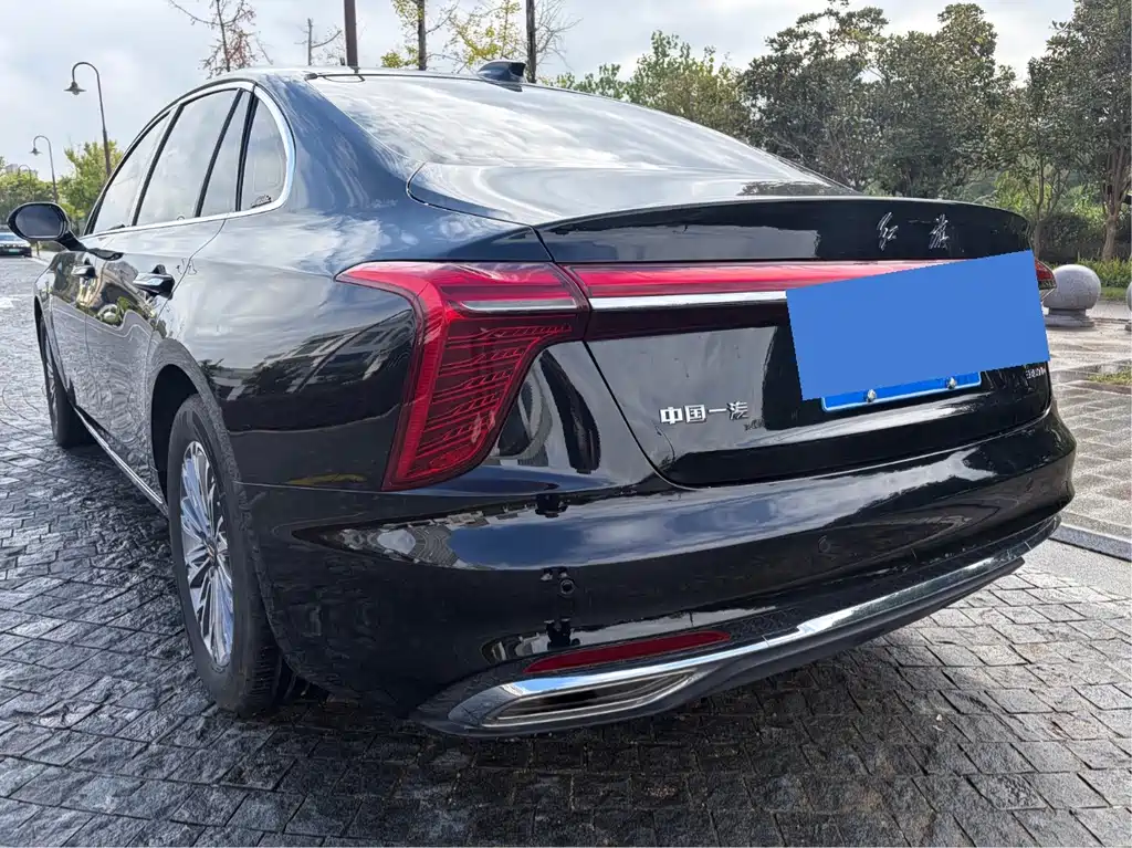 Hongqi Hongqi H5 — миниатюра 4