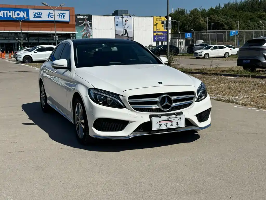 Mercedes-Benz C-Class — миниатюра 3